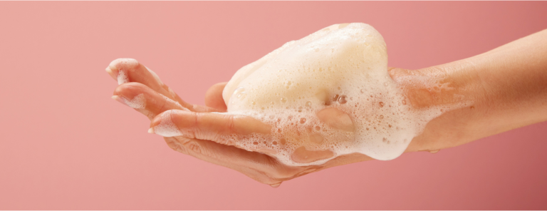 A higiene íntima merece o mesmo grau de inovação e exigência científica que qualquer outra área dos cuidados pessoais.